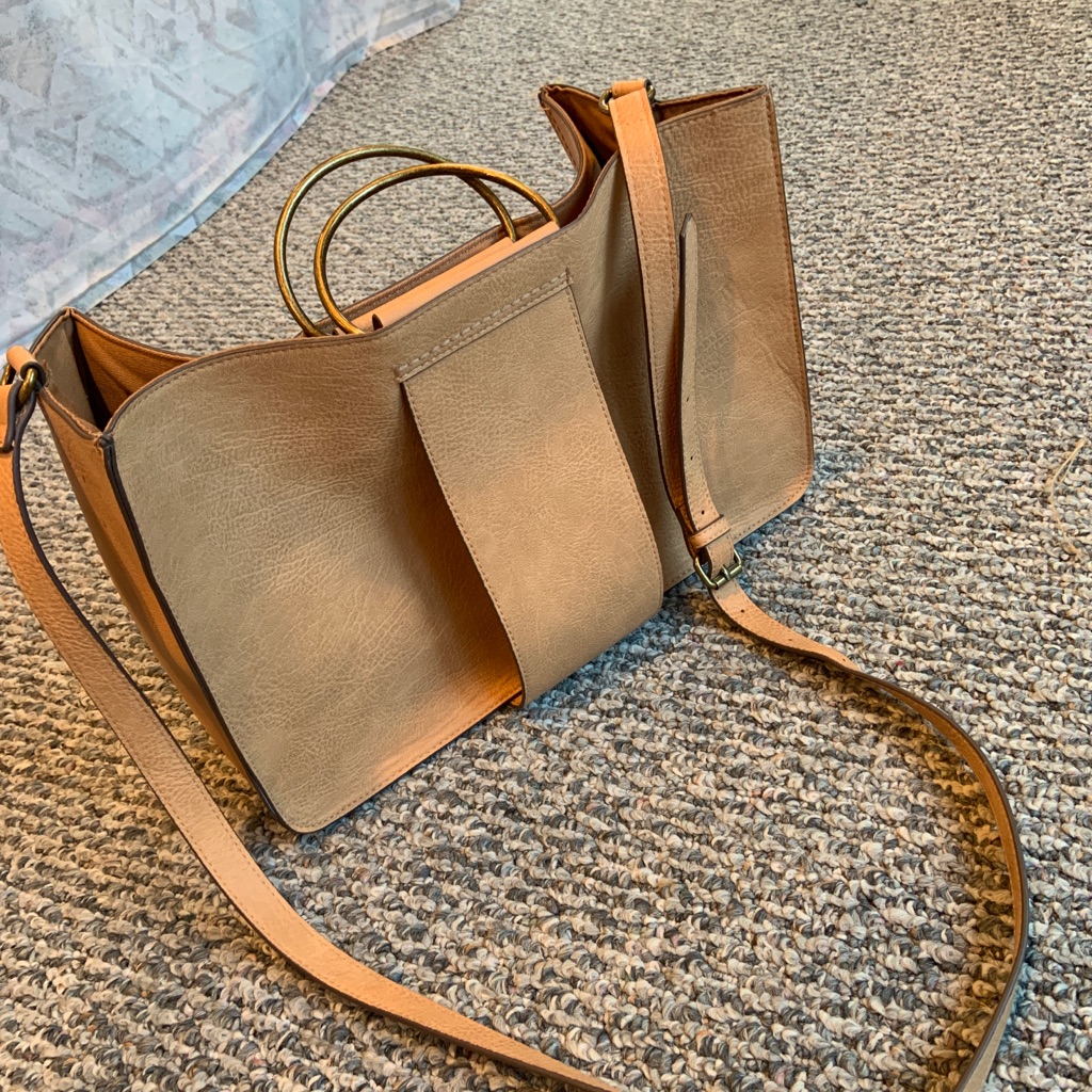Universal Thread Purse